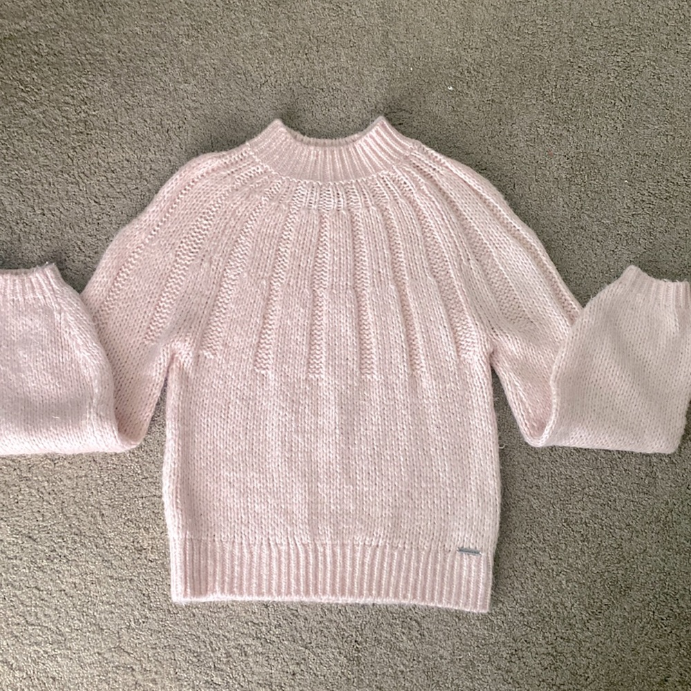 Abercrombie and fitch pink sweater